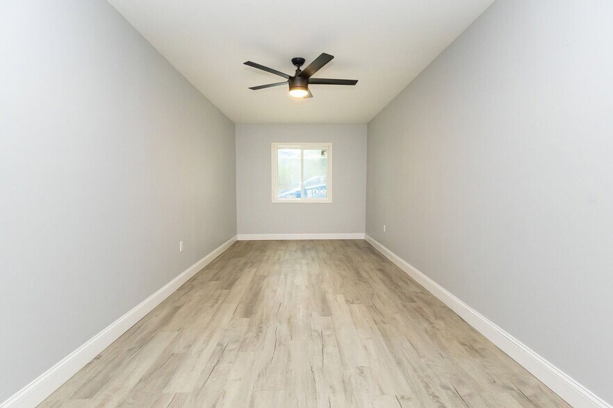 Building Photo - 405 Dempsey Ln