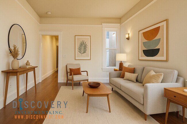 Building Photo - SOMA Top Floor Condominium for Immediate L...