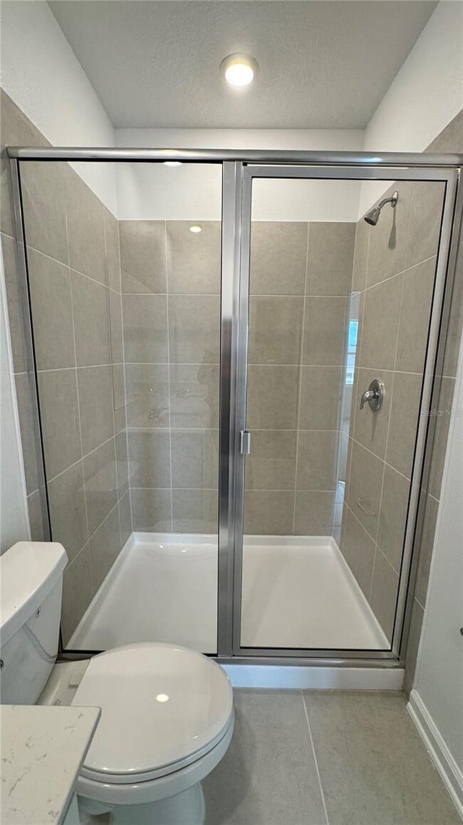 Building Photo - 325 Sol Vis Dr