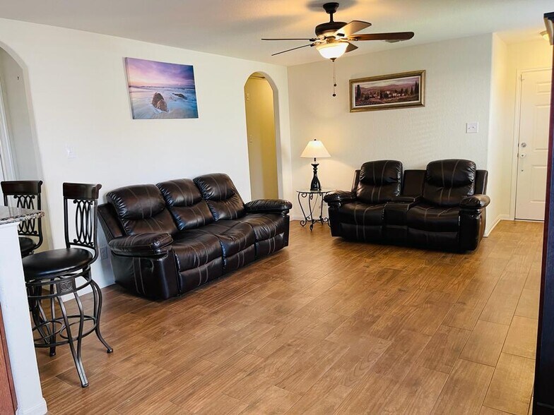 Building Photo - 11415 Luckey Ledge