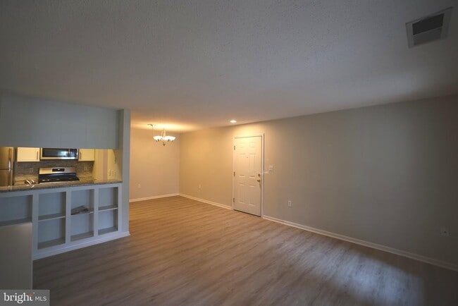 Building Photo - 20979 Timber Ridge Terrace