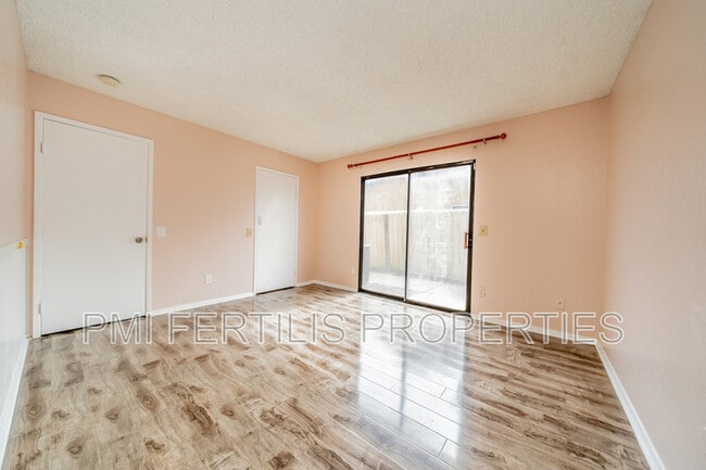 Building Photo - 1506 Webster St