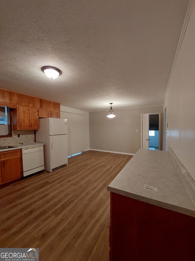 Building Photo - 710 Georgia Ave