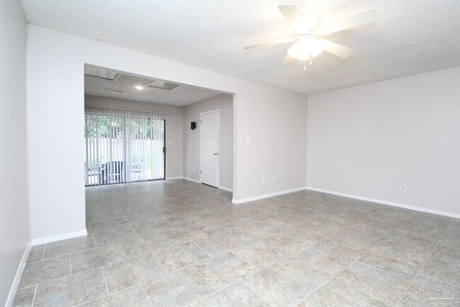 Building Photo - 416 Waycross Ave