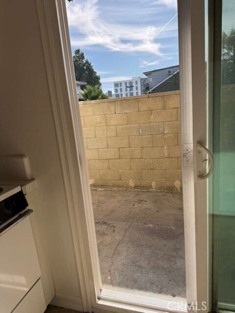 Building Photo - 6438 Mammoth Ave