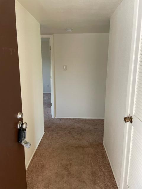 Building Photo - 937 Country Club Dr SE