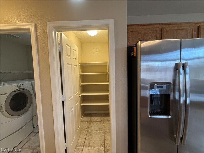 Building Photo - 6319 Spice Stone Ct