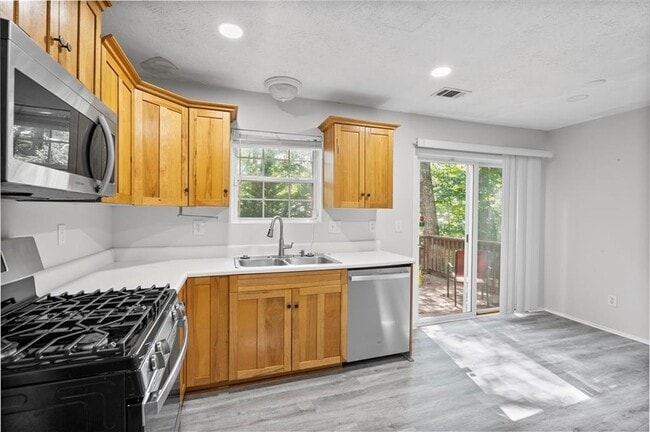 Building Photo - 10390 Rillridge Ct