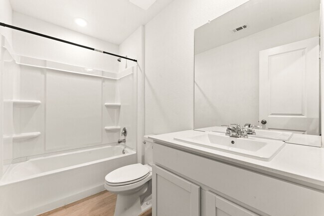 Building Photo - 3005 Majestic Sunrise Dr
