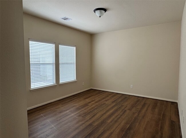 Building Photo - 4030 Mossy Pl Ln