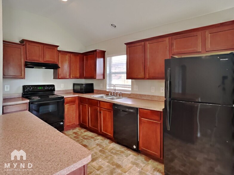 Building Photo - 1019 Cottontail Dr