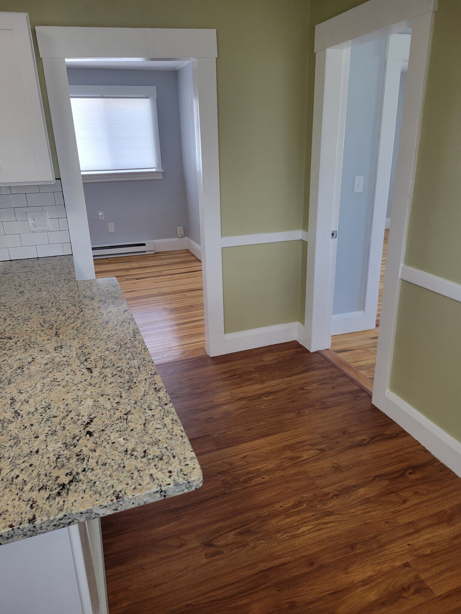 Building Photo - 28 Graham St