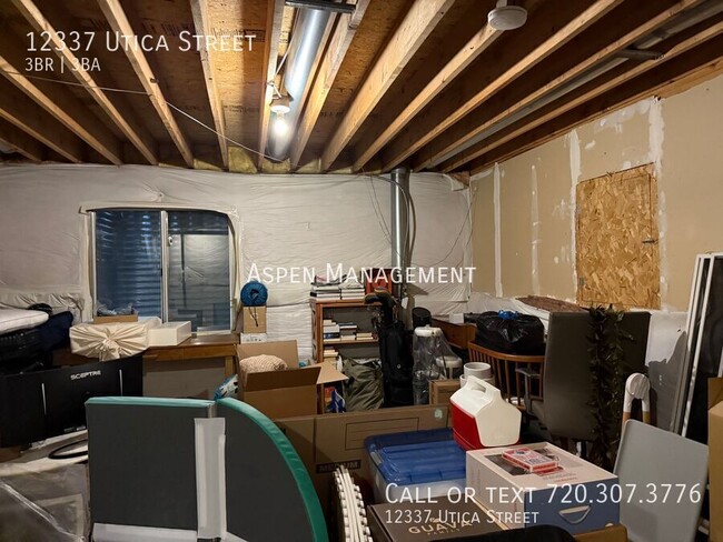 Building Photo - 12337 Utica St