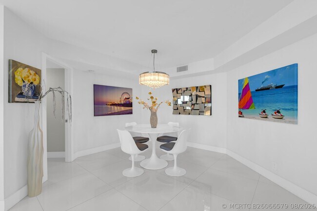Building Photo - 500 S Ocean Blvd