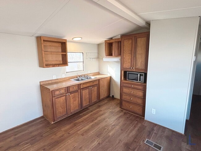 Building Photo - Cypress