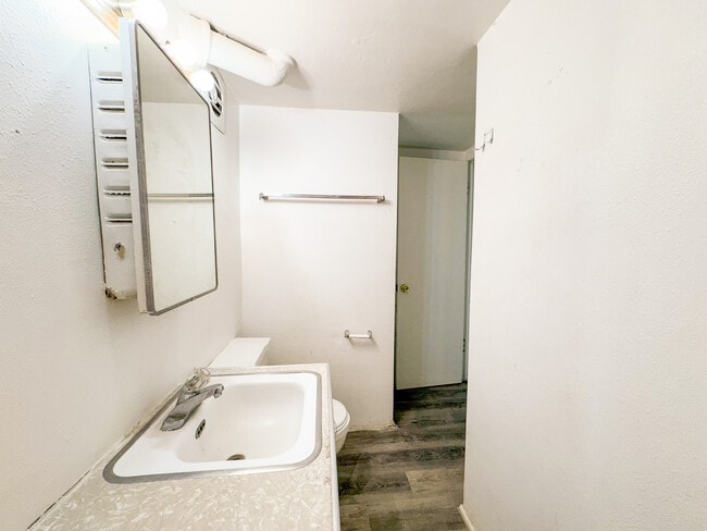 Building Photo - 775 E 820 N