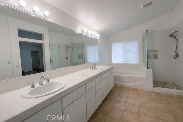 Building Photo - 1920 Tanglewood Dr