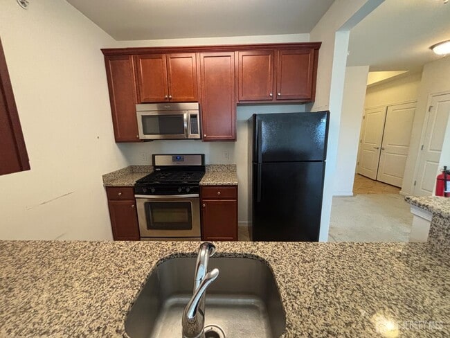 Building Photo - 542 E Celebration Way