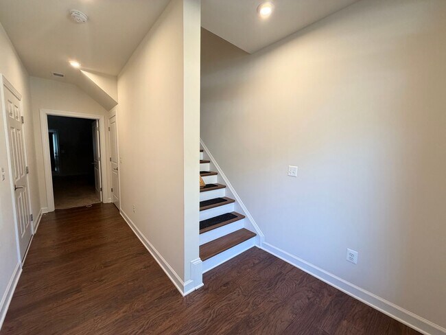Building Photo - 3155 Horizon Rd