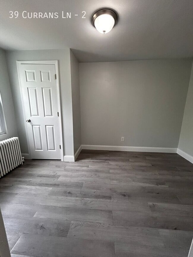 Building Photo - 39 Currans Ln