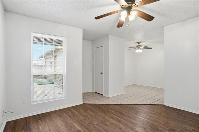 Building Photo - 10257 Aurora Dr