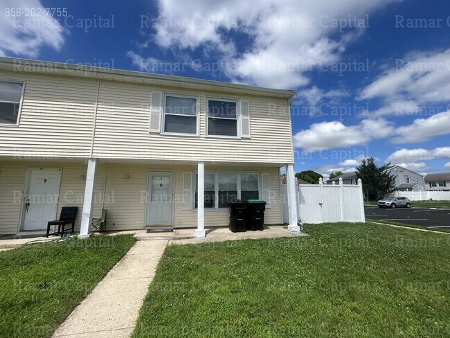 Building Photo - Available Immediately 3 Bedroom 1 Bath in Lehigh Manor Sicklerville NJ