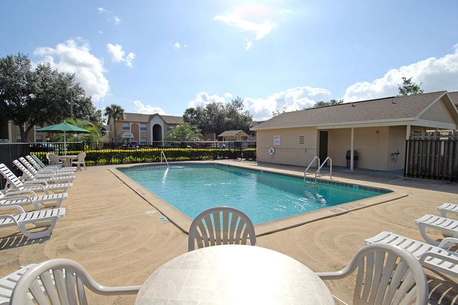 Spring Garden Apartments - 1175 W Minnesota Ave Deland FL 32720 ...