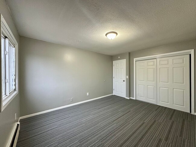 Building Photo - 3753 N Girard Ave