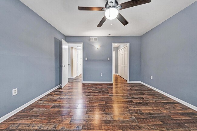 Building Photo - 5260 Crossbow Cir