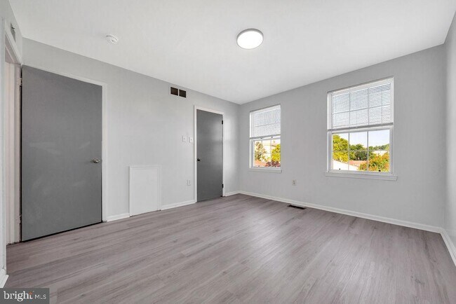 Building Photo - 20 Rudy Robinson Way