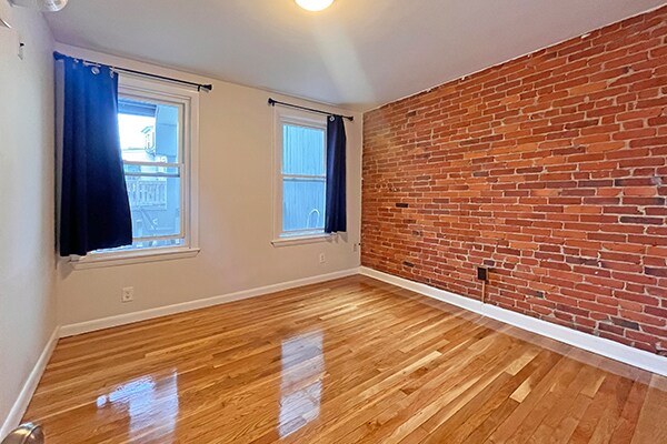 Building Photo - 155 Broadway