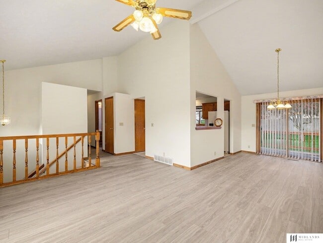 Building Photo - 5763 N 130th St