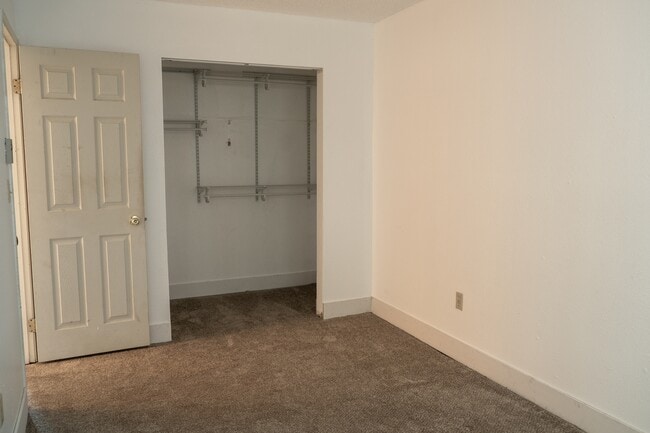 Building Photo - 835 Travois Way