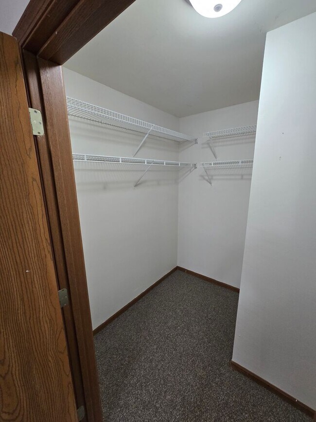 Building Photo - 1001-1017 Rockefeller Ln