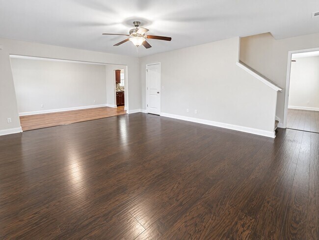 Building Photo - 7 Fiore Dr