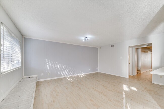 Building Photo - 14228 Misty Meadow Ln