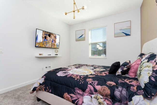 Building Photo - 9202 Sommerset Hills Dr