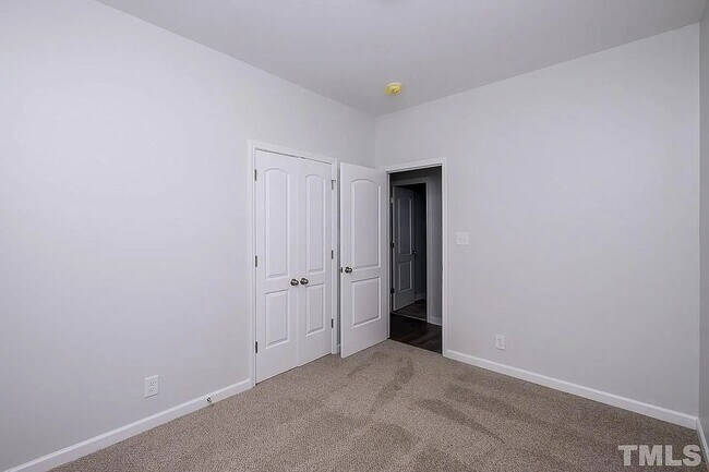 Building Photo - 2612 Holloway St