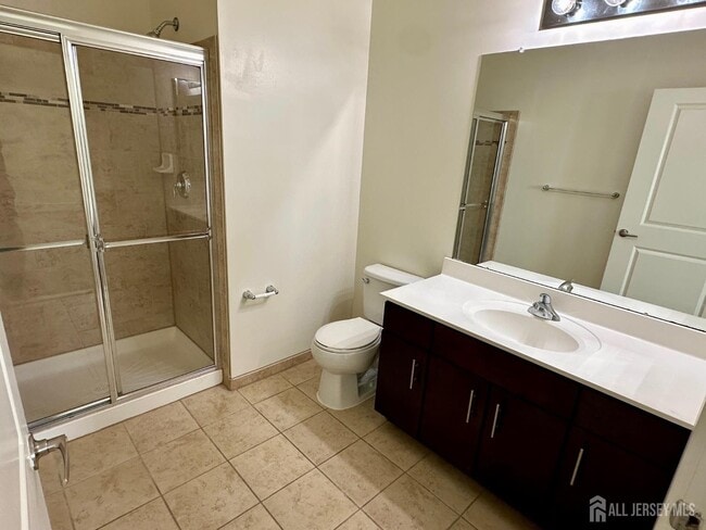 Building Photo - 101 Roosevelt Ave