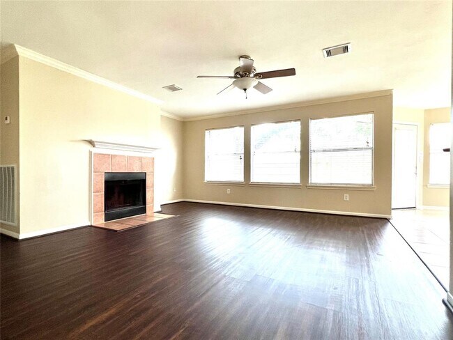 Building Photo - 4423 Timber Hill Dr