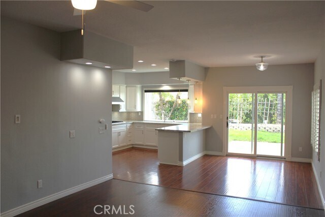 Building Photo - 22 Flossmoor