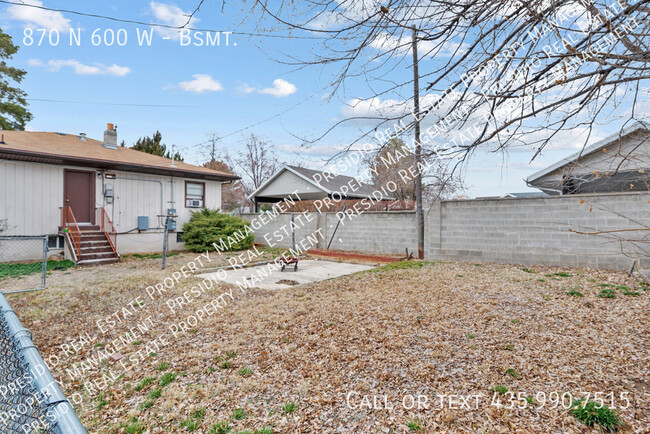 Building Photo - Cute vintage remodeled basement apartment