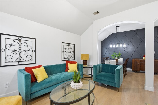 Building Photo - 17706 Windsor Grove Ln