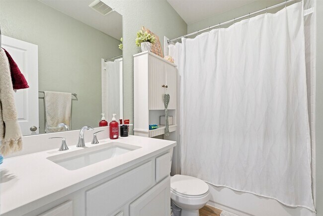 Building Photo - 127 Lukewood Cir