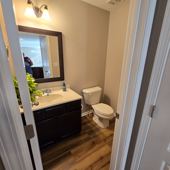 Building Photo - 95 Brookford Way