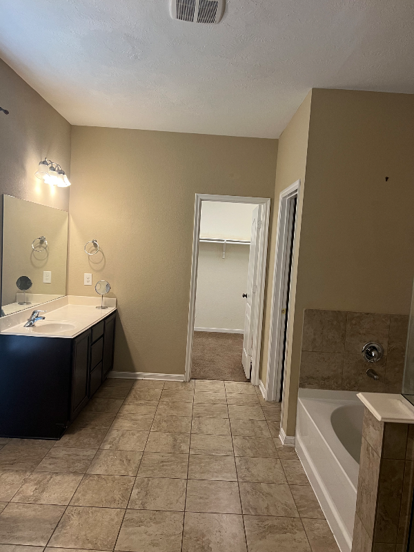 Building Photo - 16527 Winthrop Bend Ln