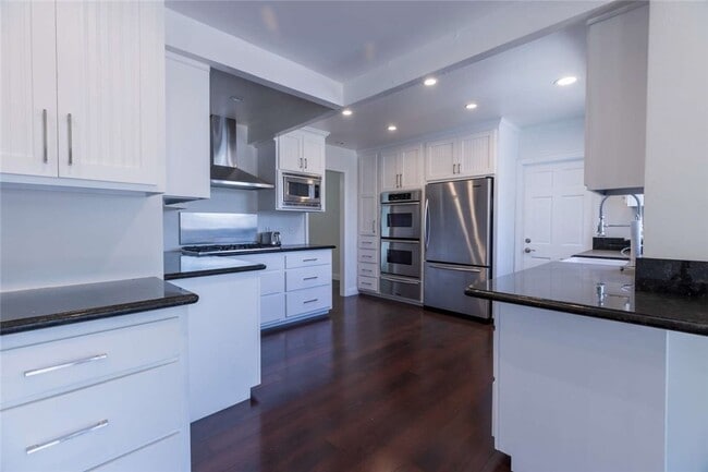 Building Photo - 2157 Rural Ln