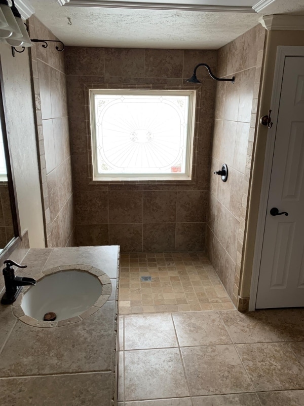 Building Photo - 14 Eastwood Dr