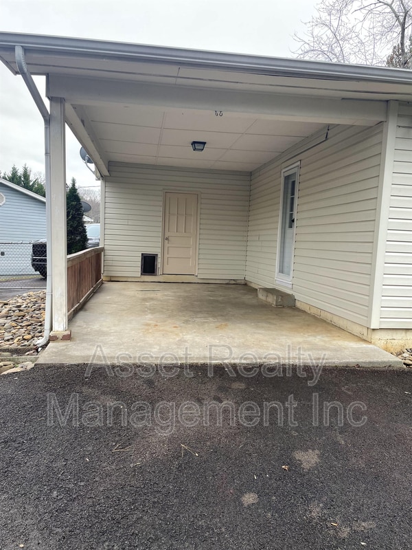 Building Photo - 709 Brookridge Cir SW