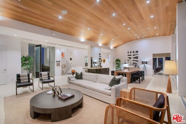 Building Photo - 27454 Winding Way